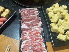 -果松木炭酸菜铜火锅·外婆参鸡汤