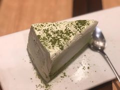 -必胜客(WOW中心城店)