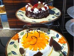 蛋糕-广州花园酒店-凌璇阁360度高空海鲜自助餐CAROUSEL