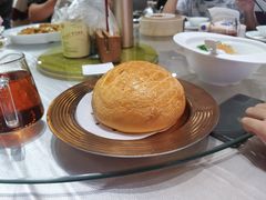 酥皮菠萝包-明珠海港大酒店