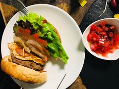 -HIGH FIVE哈福手工汉堡(桂林路店)