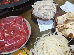 -黄潇洒老火锅(九眼桥宏济巷店)