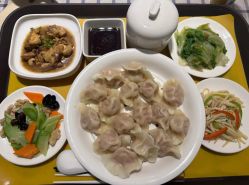 -月之旅·尊 高端月子会所(科馨别墅一店)