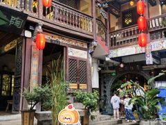 -香满楼.建水老宅院