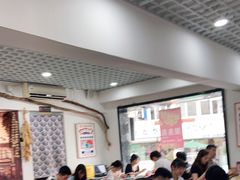 大堂-八两八金·莱芜特色炒鸡(市南漳浦路店)