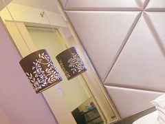 -桔子酒店(上海西藏北路地铁站店)