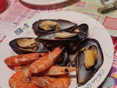 -四海一家自助餐(益田假日广场店)