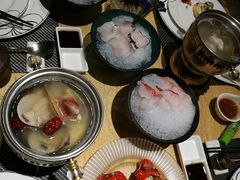 -雍和会海鲜姿造自助(湖东路店)