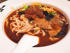 -贯一台湾牛肉面(八一七中路店)