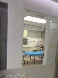 -亿美医疗美容·半岛大超炮官方授权店