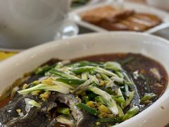 -巨元河鲜酒楼