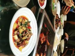 -张大胡子鱼头火锅酒楼(长益路店)