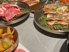 -草家酱蟹炭火烤肉店(珲春南路一店)