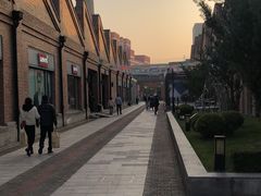 -TIMES CITY OUTLETS 时代·城市·奥特莱斯(上海国际时尚中心店)