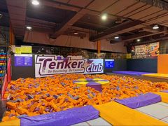 -Tenker Club弹刻极限主题公园 · 蹦床 · 团建 · 生日派对(大关店)