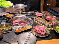 -韩烧牛中牛·甄选黑牛烤肉(黑金店)