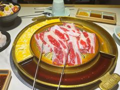 双层肥牛-猪啊牛呀羊啊铜盘烤肉(正大广场店)