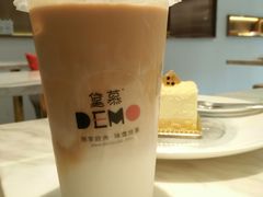 拿铁咖啡-DEMO黛慕蛋糕(中泰店)