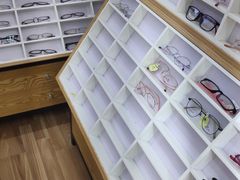 -李医生眼镜工作室