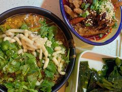 -钢管厂五区小郡肝串串香(滨江店)