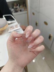 -瞧·享轻奢美甲美睫