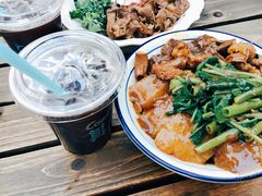 -CowCow其其·牛杂咖啡公司(六运店)