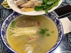 -桥香园云南过桥米线(金马碧鸡店)