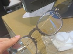 -爱视眸Eyeblling眼镜·依视路·蔡司镜片折扣店(百联南方商城购物中心)