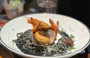 Mafia Seafood Squid Ink Pasta