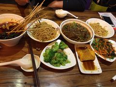 芙蓉巷-芙蓉巷成都名小吃(丹尼斯2天地店)