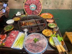 -周小明火锅(黑金冠社区店)