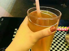 -夜时尚台球俱乐部(汉阳摩尔城店)