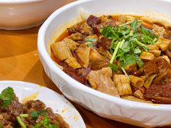萝卜烧牛腩-曾牛肉