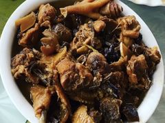 小鸡炖蘑菇-三岔涧农家乐