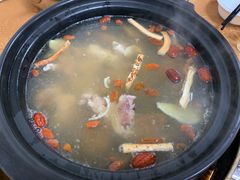 -濠轩阁特色生蚝火锅(水湾路店)