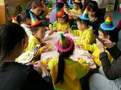 幼儿集体生日会-春苗幼儿园(青年路)