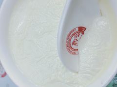 -义顺牛奶公司