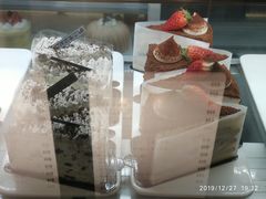 -焙丽拾光(麦凯乐直营店)