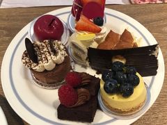 -咖啡苑自助餐厅·中国大饭店