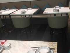 卡座-周渝食惦·酸菜鱼精致川菜(横岗店)
