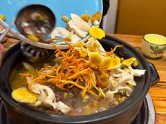 -菌之家·专业纯野生菌火锅·特色炒菌