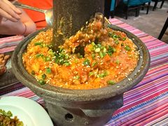 -香巴拉云南餐厅(华莱坞店)