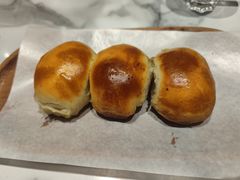 特色羊肉烤包子-丝路有约·西域美食
