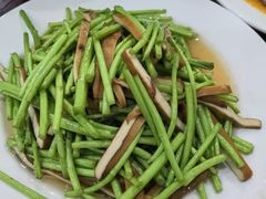 -余杨鸭鸭餐厅