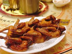 招牌烤乳鸽-石岐佬中山菜馆(张溪店)
