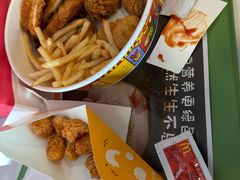 -麦当劳(国家体育场南路店)