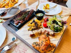 -Mark&Mars Restaurant