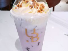 雪顶葡萄撞牛奶-光明悠焙(豫园店)