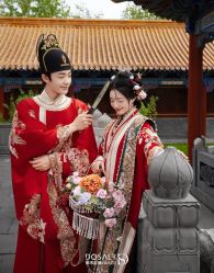 -都市丽人婚纱摄影