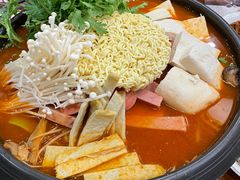 部队火锅-青瓦餐厅·生鱼片·韩园烤肉(西塔店)